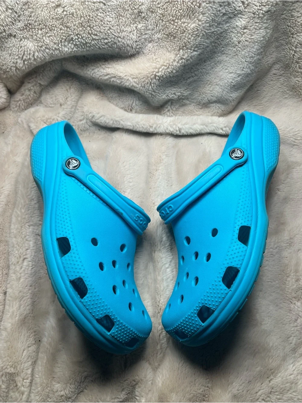 CROCS good preowned